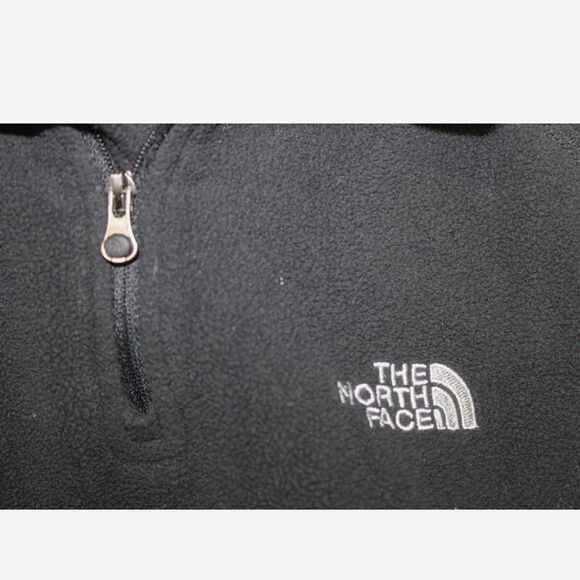 The North Face Fleece Pullover Size Medium Black Quarter Zip Long Sleeve Casual - Picture 3 of 7